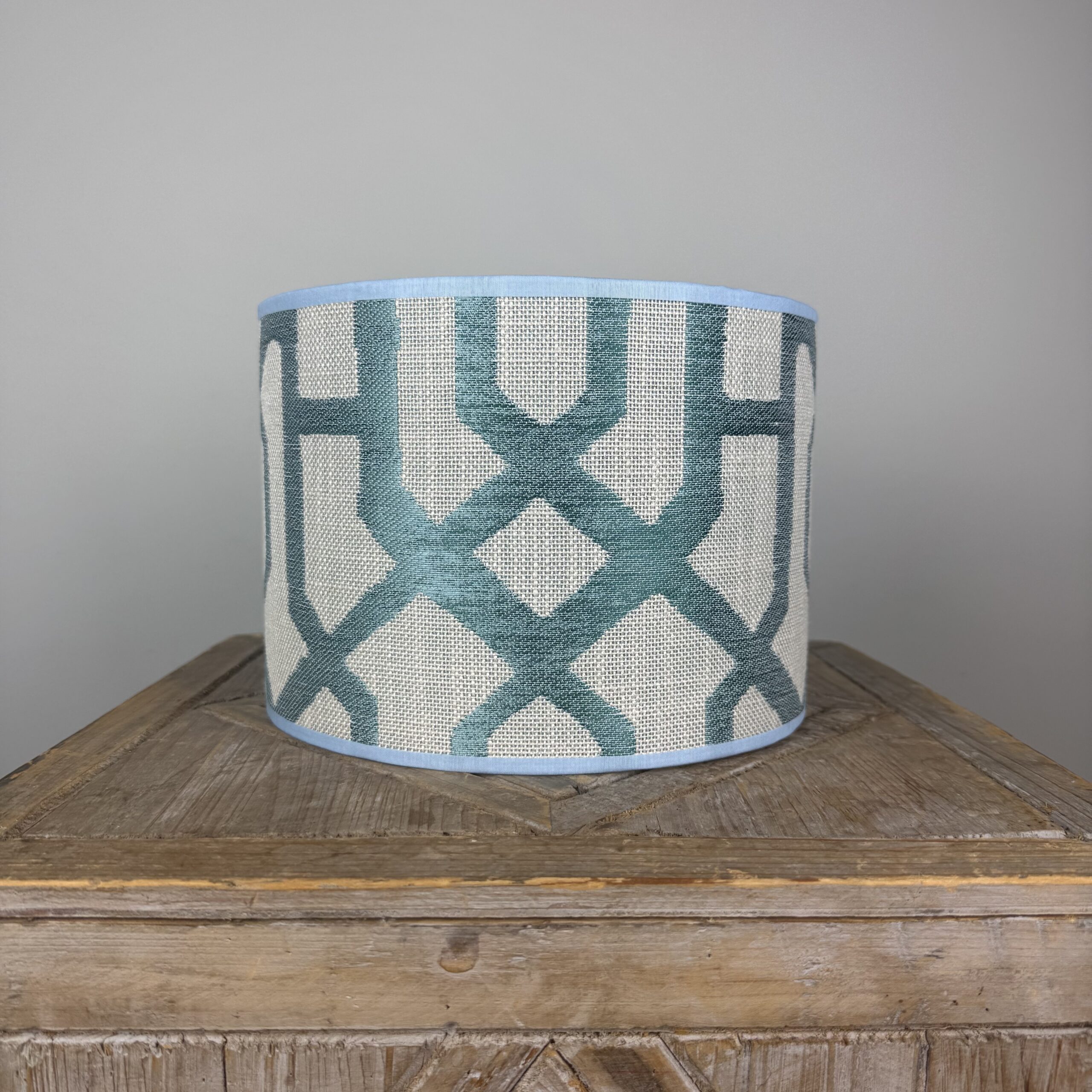 Lampenkap geometrisch lichtblauw crème tribal
